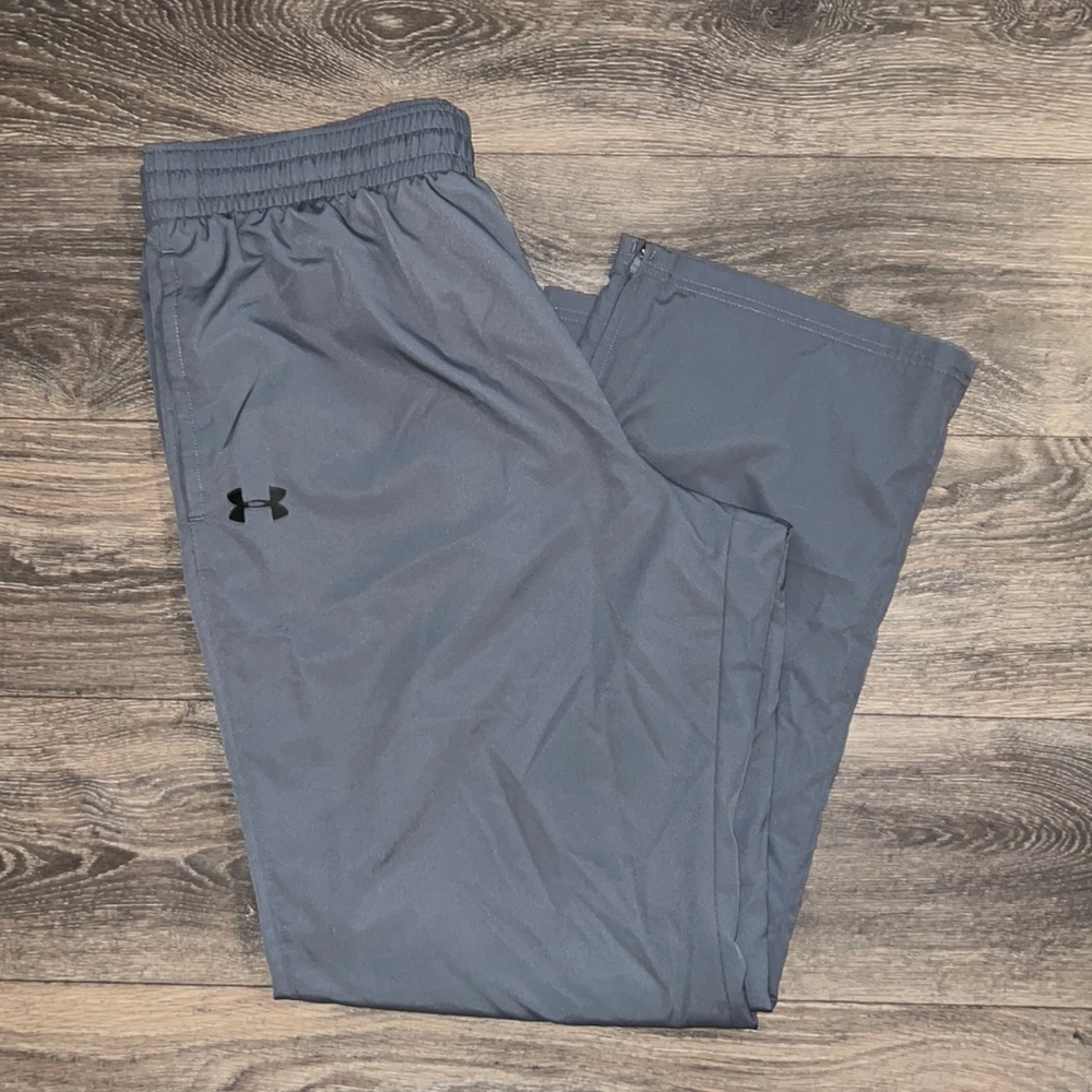 NWOT Under Armour track pants